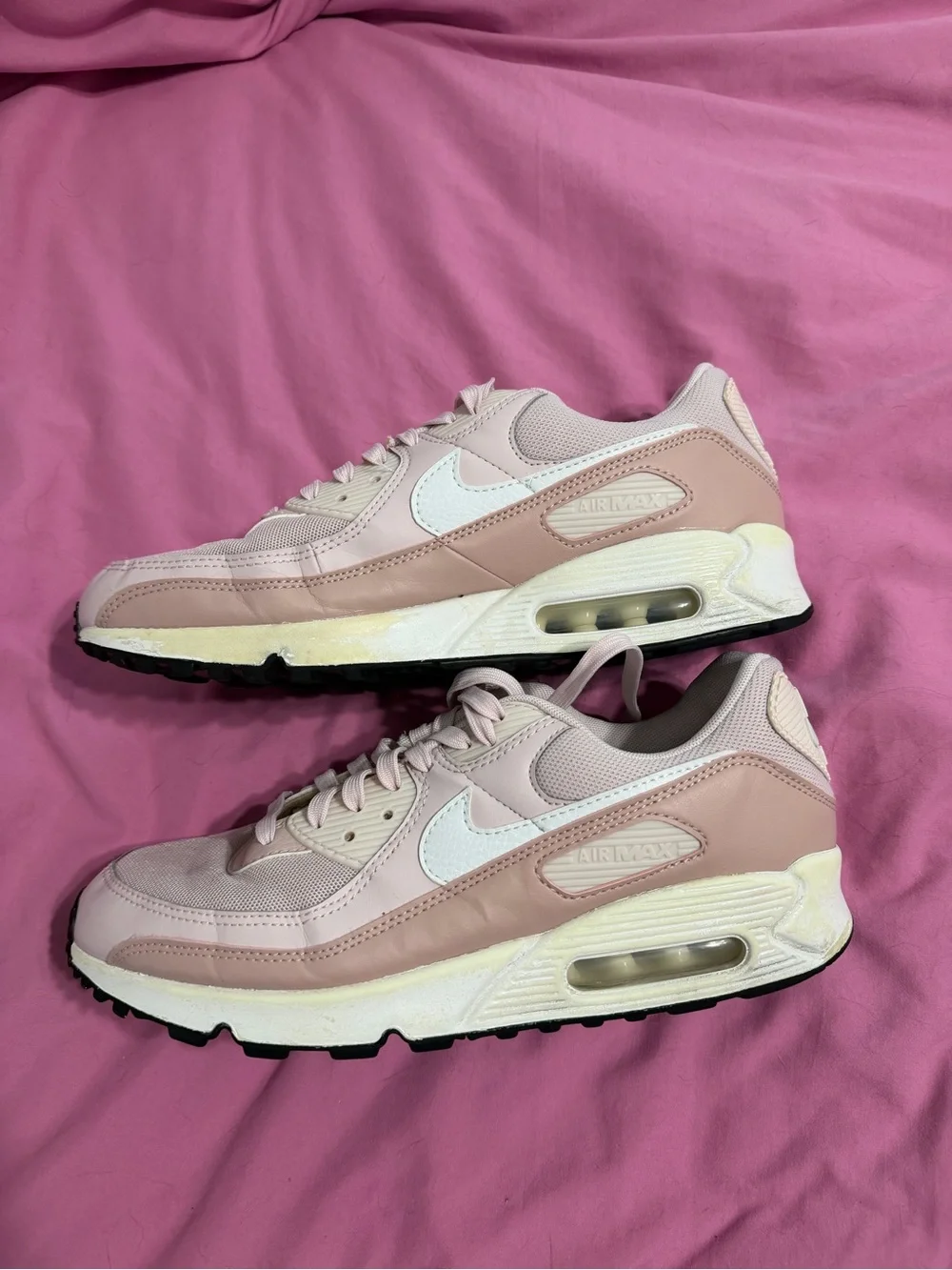 Nike Women's Light Pink Lace-Up Athletic Sneakers